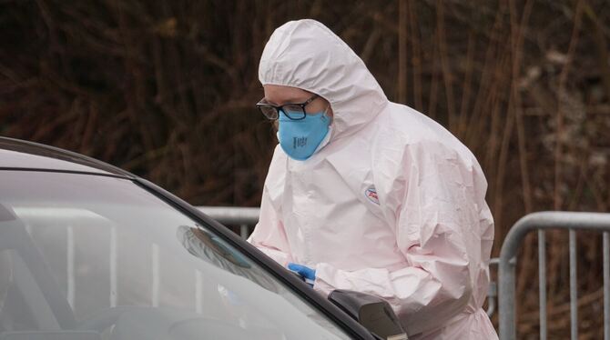 Getestet werden  Klinikmitarbeiter und Fälle, in denen das Kreisgesundheitsamt dies angeordnet hat.  FOTO: LENK