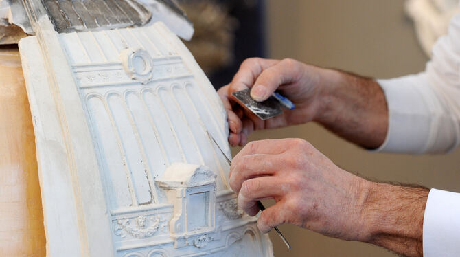 Der Bauboom sorgt bei den Stuckateuren in der Region für volle Auftragsbücher. FOTO: DPA