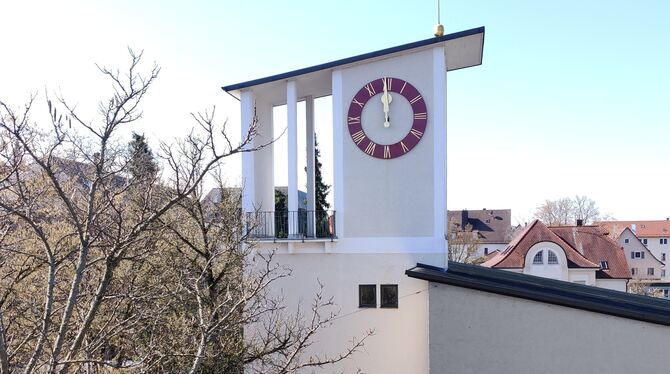 Die Turmuhr der Erlöserkirche funktioniert wieder. FOTO: KIRCHE
