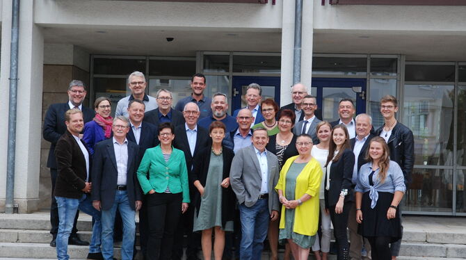 Metzingens Gemeinderat mit OB Ulrich Fiedler (links oben) als Vorsitzendem.  ARCHIVFOTO: PFI