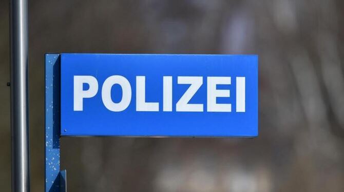 Ein »Polizei«-Schild Ein »Polizei«-Schild
