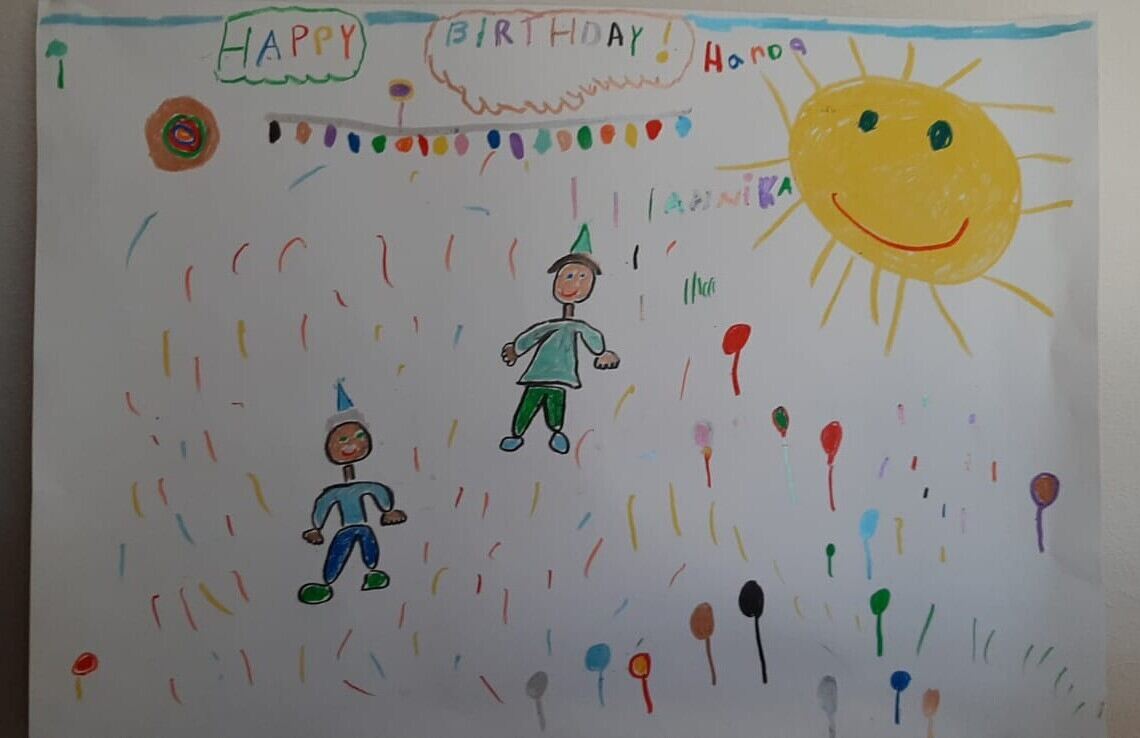 Geburtstagsgruß-Hanna (8) und Annika (5) Schell