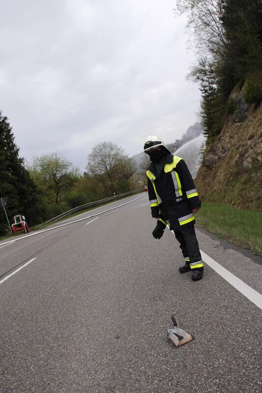 brennender_lkw_b313_leippert_04