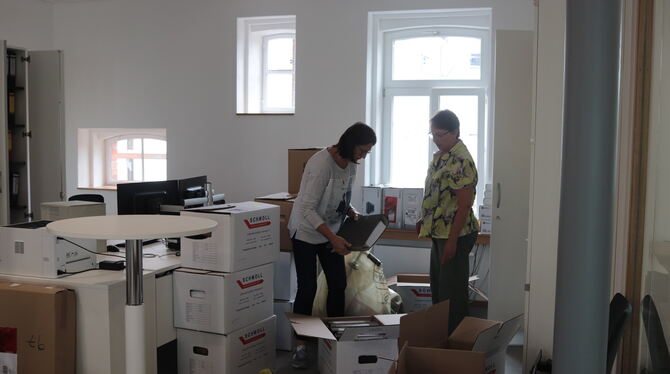 Das neue Bürgerbüro wird eingeräumt. Das neue Bürgerbüro wird eingeräumt.