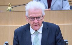 Winfried Kretschmann spricht im Landtag