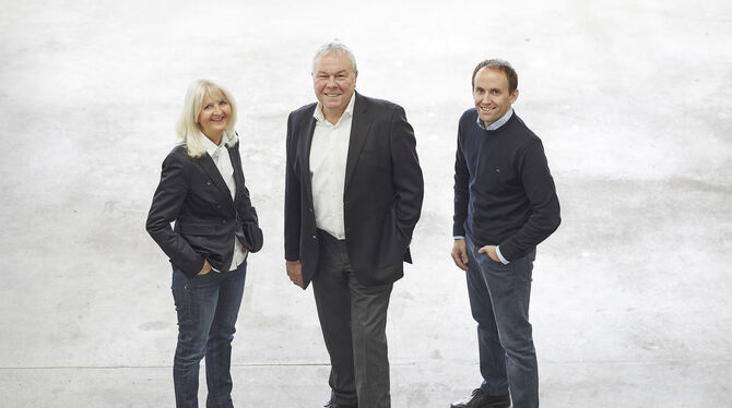 ZDS-Geschäftsführung: Christl, Wilfried und Max Zieringer.  FOTO: ZDS