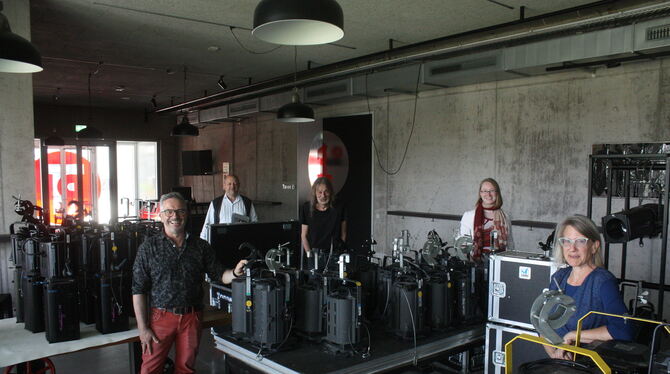 Wollen Theater auch in Coronazeiten bieten: Tonne-Intendant Enrico Urbanek, Verwaltungsleiter Matthias Schmied, der freie Musike