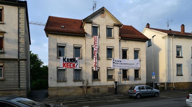 Die Kaiserstraße 39, die junge Leute vor einem Jahr zeitweise besetzten, steht immer noch leer. Archivfoto: niethammer