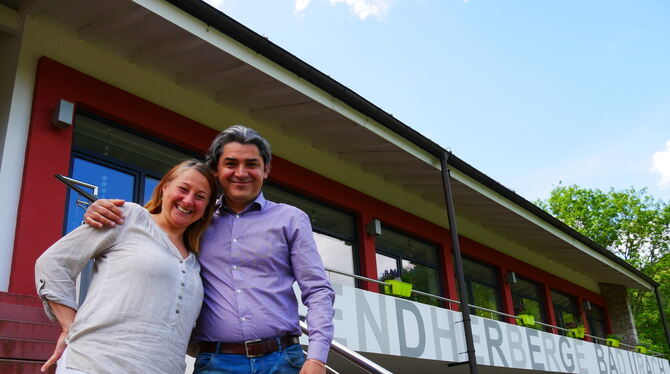 Über Mexiko und München nach Bad Urach: Cornelia Dreher und Luis Molina leiten seit vier Jahren die Jugendherberge am Eingang zu