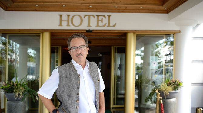 Hotelier Dieter Heideker würde im Württemberger Hof gerne mehr Gäste begrüßen. Er geht nicht davon aus, dass sein Stadthotel von