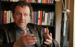 Der Pfullinger Soziologe Jürgen Strohmaier hat sich für die Kulturwege mit Bloch und Benjamin befasst, denkt aber auch in den Ka