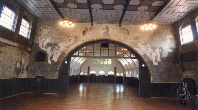 Die Pfullinger Hallen sind einzigartig – und sie stehen momentan leer. Die Stadt hat sie jetzt Vereinen und Unternehmen für Sitz