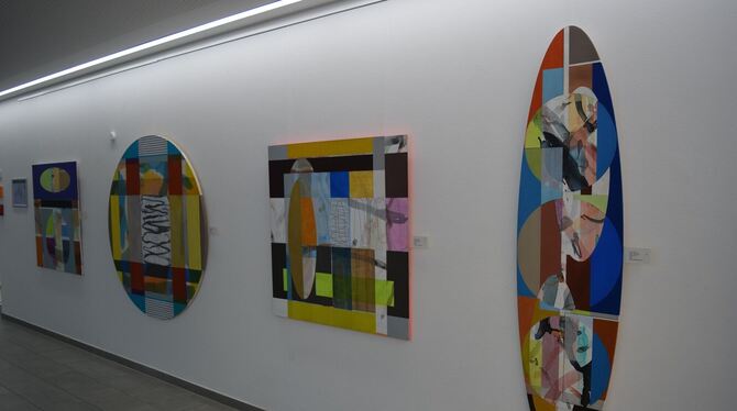 Auch in Corona-Zeiten will man im Mössinger Gesundheitszentrum nicht auf Kunst verzichten umd zeigt Werke von vier Künstlern.  F