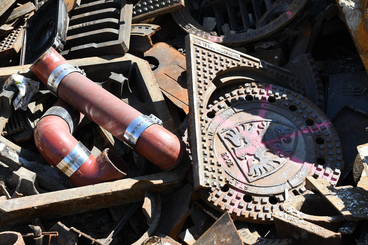 Sichtbar schwerer Schrott: Gußeisen.