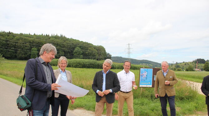 Mitglieder der CDU-Fraktion im Biosphärengebiet (von links): Achim Nagel von der Biosphärengebiets-Verwaltung, Gestütschefin Ast