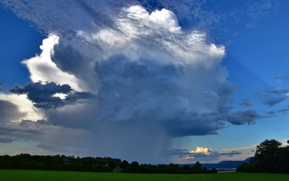 Kräftige Dusche für ds Steinlachtal FOTO MEYER_0133