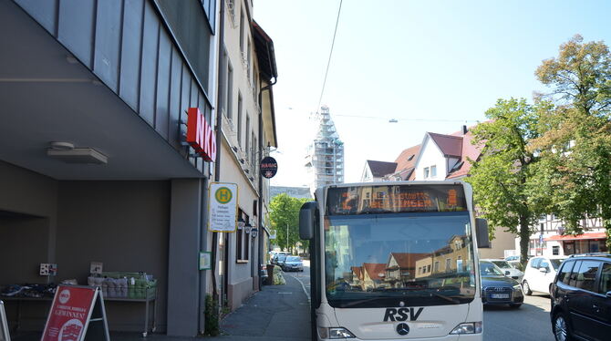 Busfahren innerhalb der Stadt soll nach dem Wunsch des Gemeinderats günstiger werden.