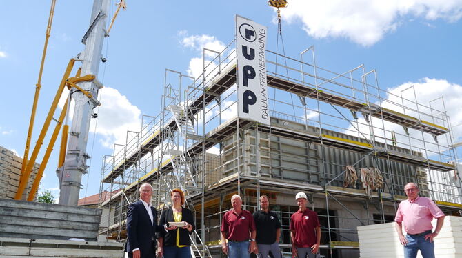 Im Herbst 2021 soll der Neubau der Benefit-Gruppe in der Mössinger Johannes-Kepler-Straße fertig sein. FOTO: BENEVIT Im Herbst 2021 soll der Neubau der Benefit-Gruppe in der Mössinger Johannes-Kepler-Straße fertig sein. FOTO: BENEVIT
