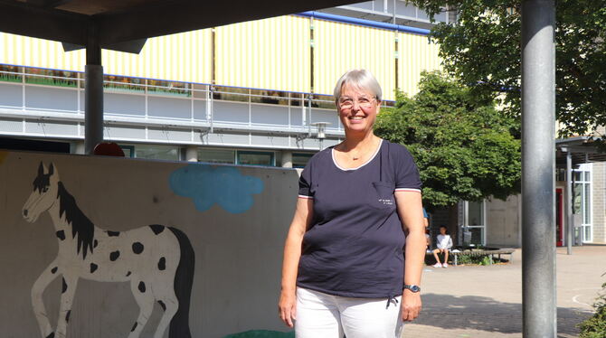 Uthe Scheckel zieht sich nach 24 Jahren als Schulleiterin zurück. FOTO: BLOCHING