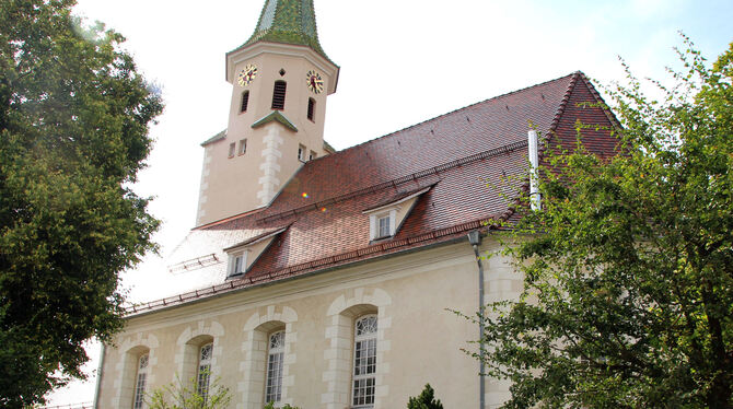 Die Blasiuskirche  in Kleinengstingen ist »ein Ort der  Vertrautheit und Geborgenheit in der Ortsmitte«, wie es Bürgermeister Ma