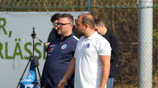 Young-Boys-B-Jugend-Trainer (links) und Trainer Giuseppe Farinella hoffen auf den Pokaltitel. FOTO: BAUR