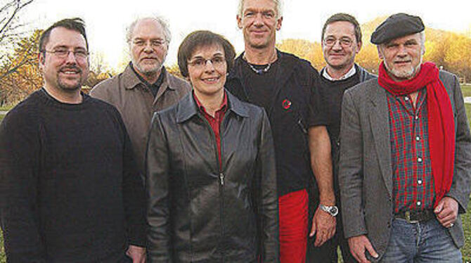 Die ersten sechs auf der &raquo;WiR&laquo;-Liste (von links): Willy Ruff, Thomas Ziegler, Maria Budner-Koscielska, Jürgen Straub