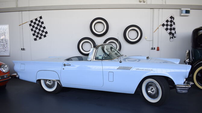 Kaum gefahren und frühzeitig »konserviert«. Originaler geht es nicht: ein Thunderbird von Ford aus dem Jahr 1957, eine absolute