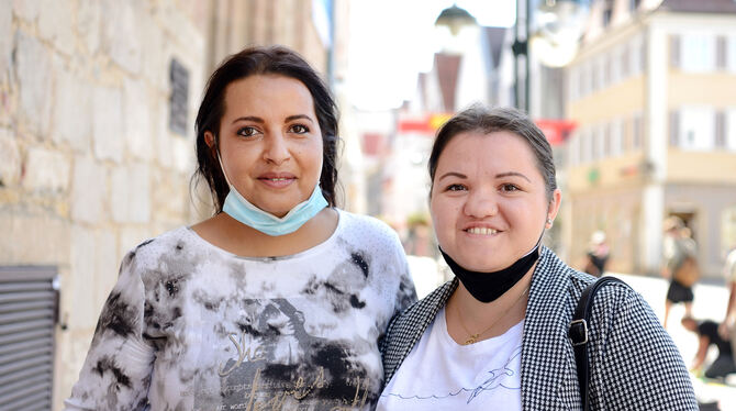Eigentlich wollten Mariana Ursu (links) und Eva Szanto nach Italien und Rumänien reisen. Das haben sie aber wegen Corona erstmal
