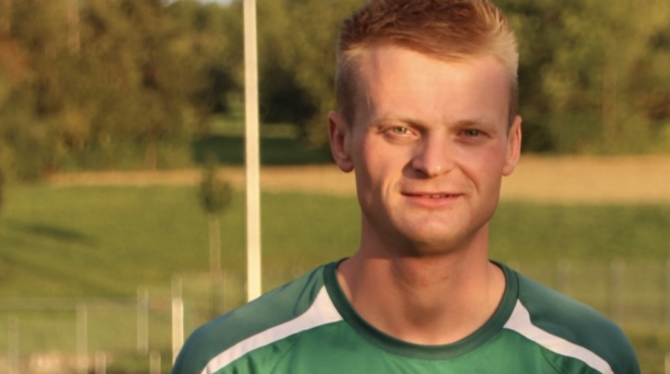 Erst 24 Jahre alt und schon Abteilungsleiter: Paul Stingel engagiert sich in der Fußball-Abteilung des TSV Eningen. FOTO: PRIVAT