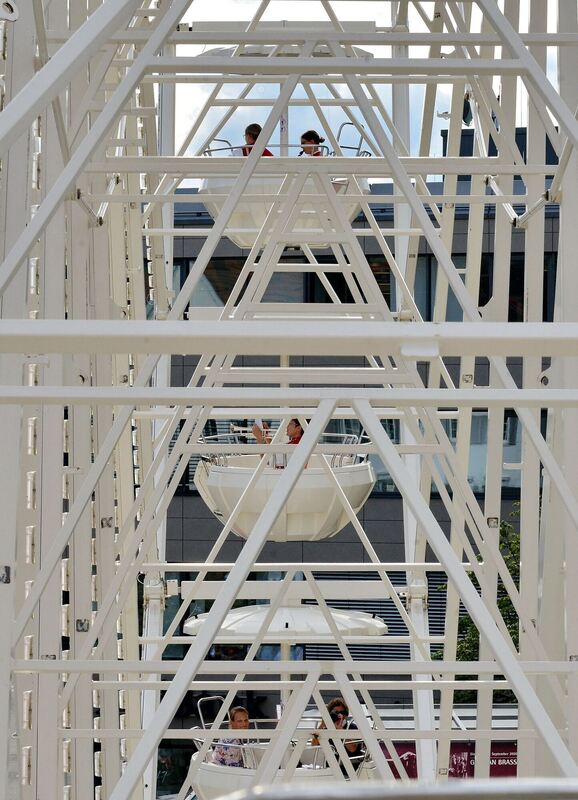 Stadt-0409-30Riesenrad-Niethammer