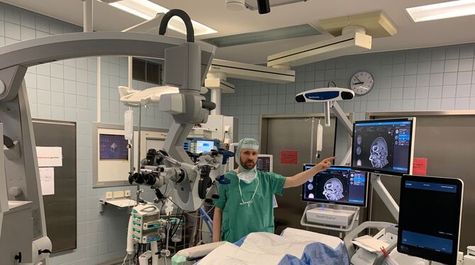 Dr. Marco Skardelly hat die Nachfolge von Dr. Jochen Weber angetreten.  FOTO: KREISKLINIKEN