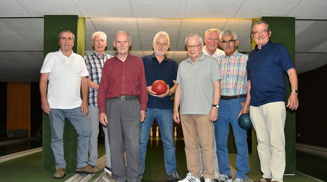 Die »Kegelbrüder« der Sportfreunde 1920 (von links): Horst Möck, Jens Sanow, Hubert Klemp, Christian Haker, Jürgen Pafel, Eugen