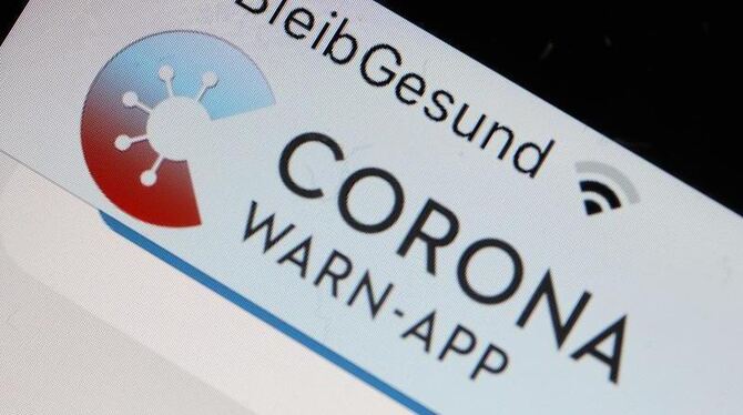 Die Corona-Warn-App auf einem Smartphone.