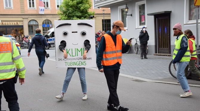Maskottchen Klimi steht für Tübingens Klimaschutzprogramm.