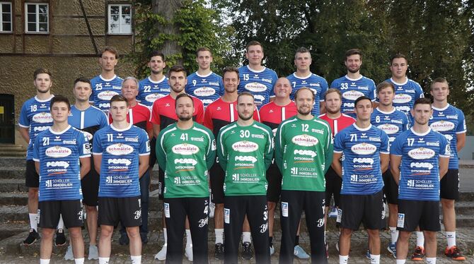 Mit dieser Mannschaft startet der VfL Pfullingen in die Handball-Drittliga-Saison 2020/21. Hintere Reihe von links: Lukas Fische
