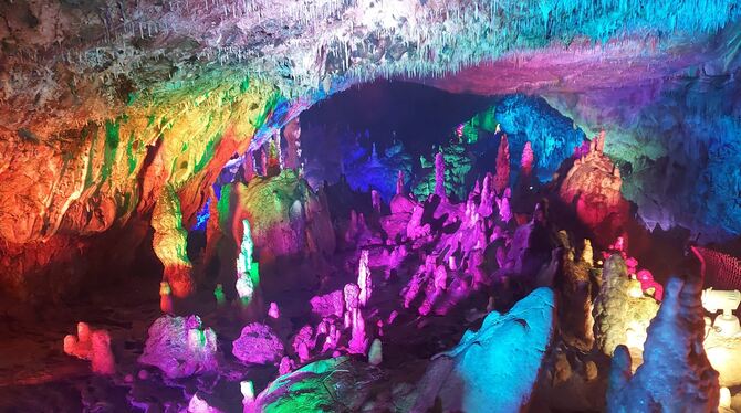 In diesem Jahr waren die Karls- und Bärenhöhle zum fünften Mal illuminiert. Bis zum 13. September schauten sich 3 386 Besucher d