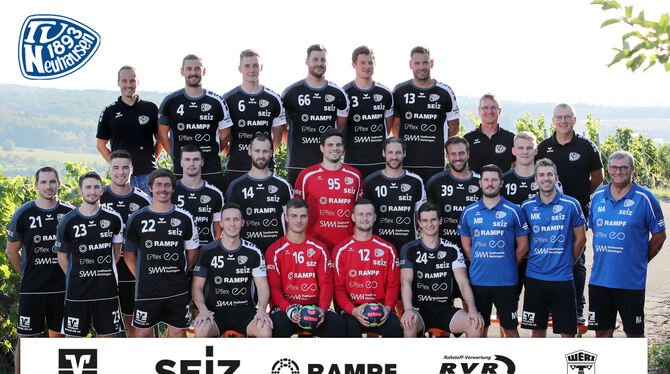 Mit dieser Mannschaft startet der TV Neuhausen in die Handball-Württembergliga-Saison 2020/21. Hintere Reihe von links: Teammana