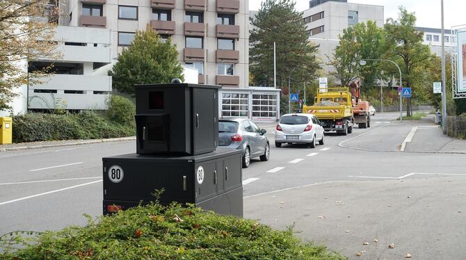 Die Kameras des Anhängers blicken nach vorne und hinten.