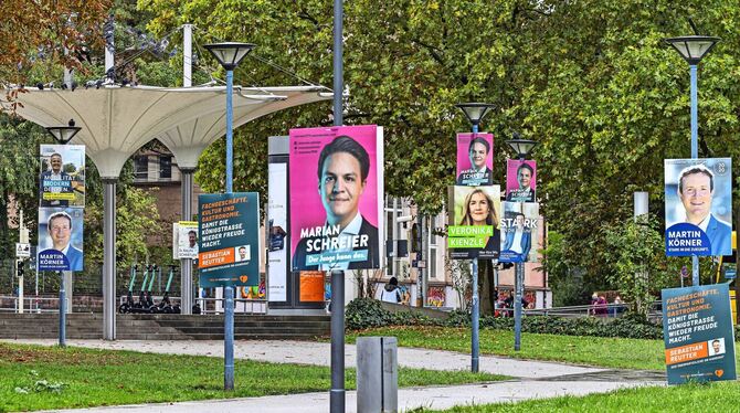 Schilderwald zur Stuttgarter OB-Wahl: 14 Kandidaten, darunter lediglich zwei Frauen – und sogar nur ein Bewerber mit Migrations