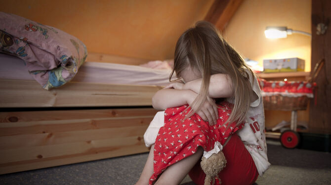 Psychische Störungen bei Kindern haben in den vergangenen Jahren stark zugenommen.  FOTO: PLEUL/DPA