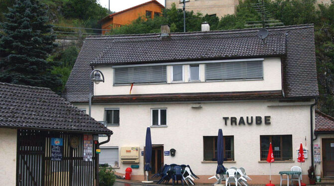 Die Gaststätte Traube in Zwiefalten-Gossenzugen wird wiederbelebt. FOTO: LEADER