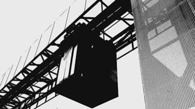 Immer noch einzigartig auf der Welt: Der People Mover in Pfullingen. GEA-ARCHIV-FOTO: NIETHAMMER