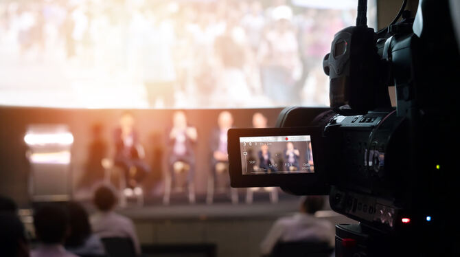 Video-Übertragungen von Podiumsdiskussionen sind bereits möglich, aus Gemeinderatssitzungen hingegenwird bisher nicht gesendet.