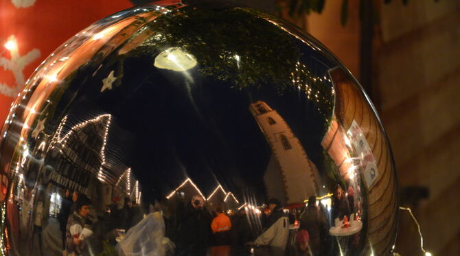 Kein Weihnachtsmarkt in diesem Jahr, aber ganz verzichten müssen die Pfullinger auf Adventsatmosphäre nicht.