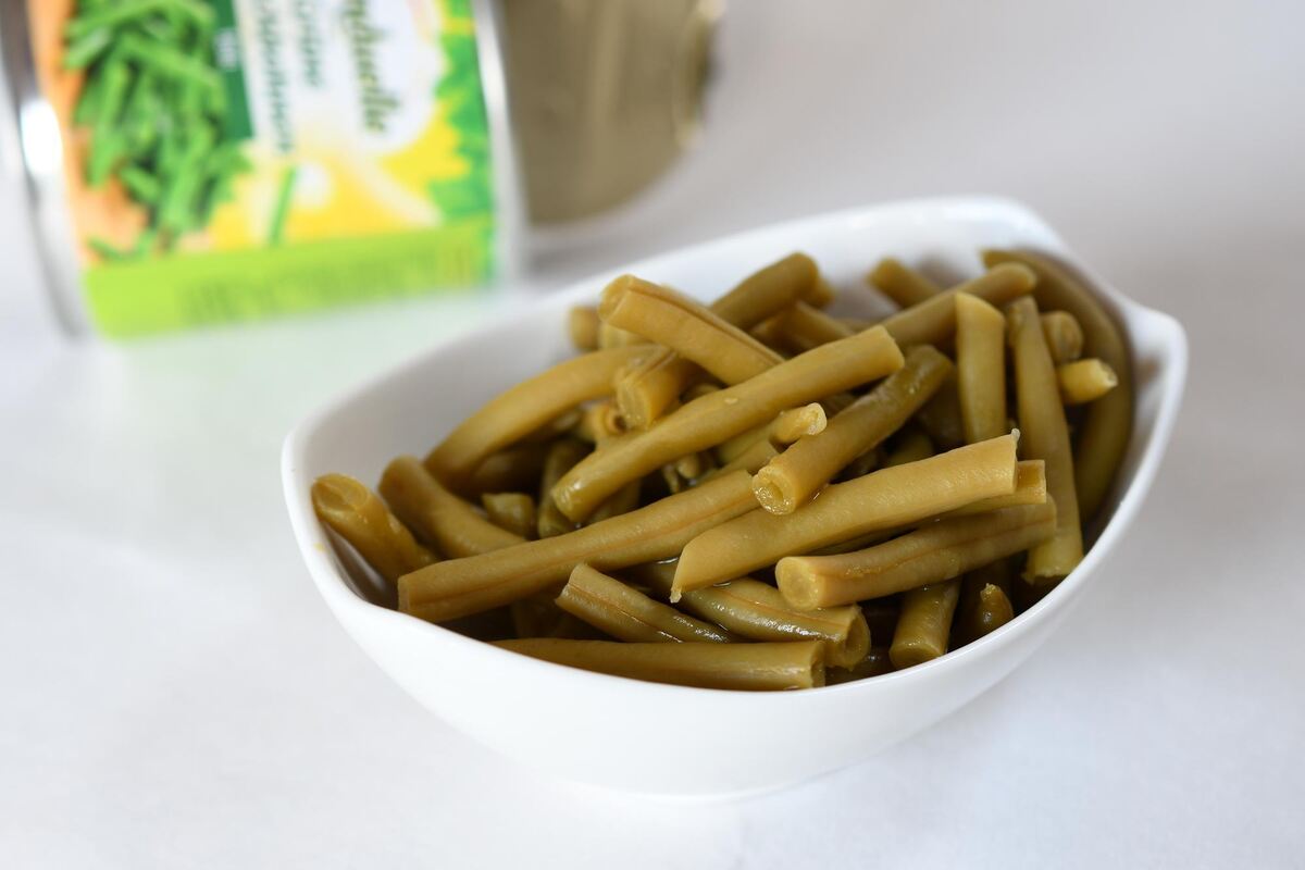 Gemüse aus der Büchse ist eine saubere Sache mit wenig oder keinen Zusatzstoffen.