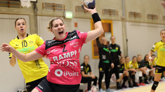 Rechtsaußen Marlene Zapf TuS Metzingen