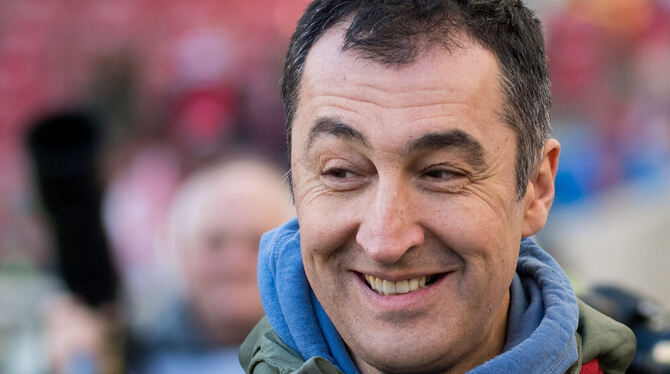 Cem Özdemir hat große Zweifel geäußert, dass die Fußball-Europameisterschaft 2021 in zwölf Ländern stattfinden kann. FOTO: EIBNE