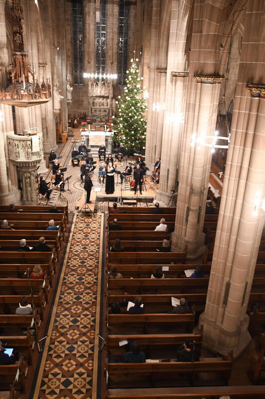 Marienkirche Reutlingen Aufnahme Weihnachtsoratorium Die Marienkirche ist fast menschenleer, aber was hier geschieht wird viele Herzen füllen.
