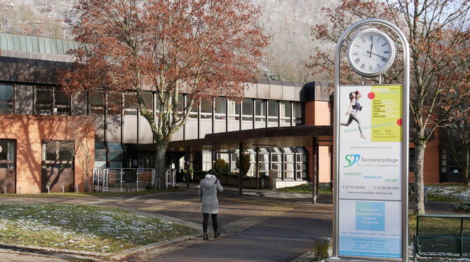 Fünf vor zwölf oder schon fünf nach zwölf? Nicht nur Mitarbeiter der Ermstalklinik machen sich Sorgen um die Zukunft des Hauses