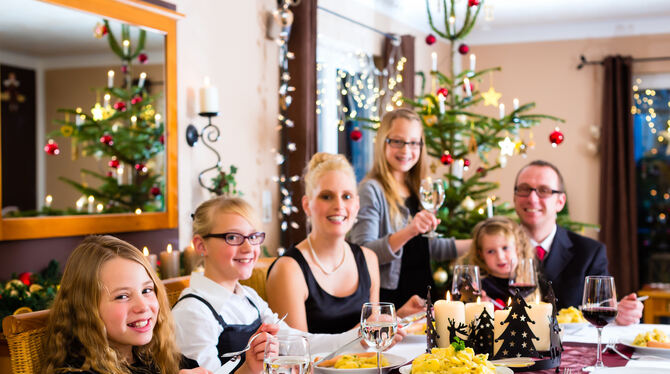 Wie es wohl dieses Jahr in den Wohnzimmern der Menschen an den Weihnachtsfeiertagen aussieht? Mit der ganzen Familie oder nur de